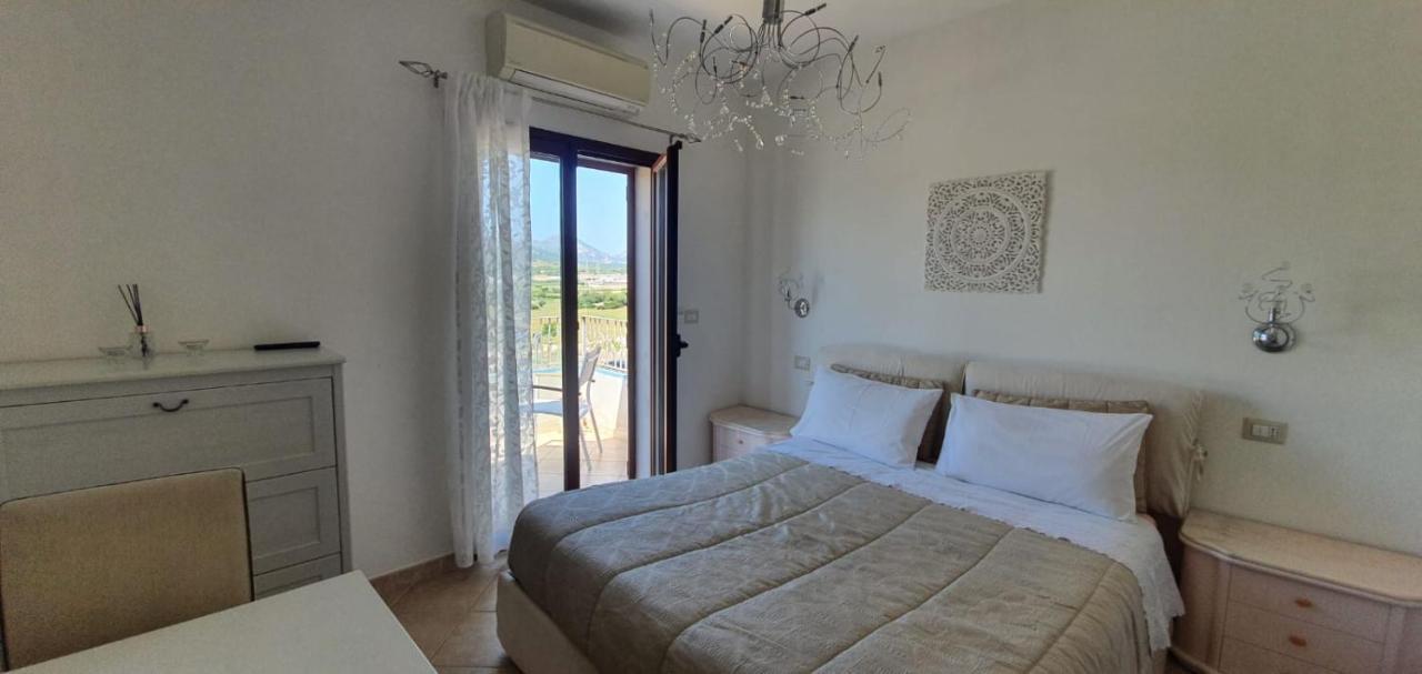 B&B Villa Orchidea Olbia Exterior foto