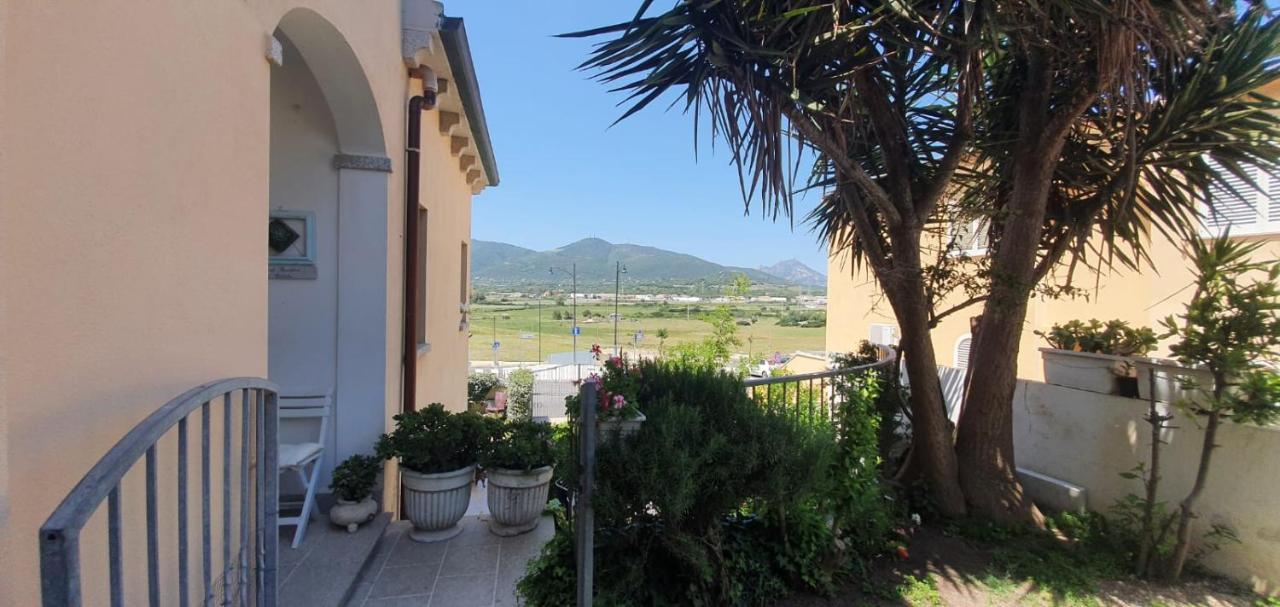 B&B Villa Orchidea Olbia Exterior foto